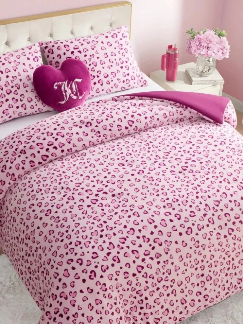 Juicy Couture Home Plush Leopord Hearts Comforter Set- Queen